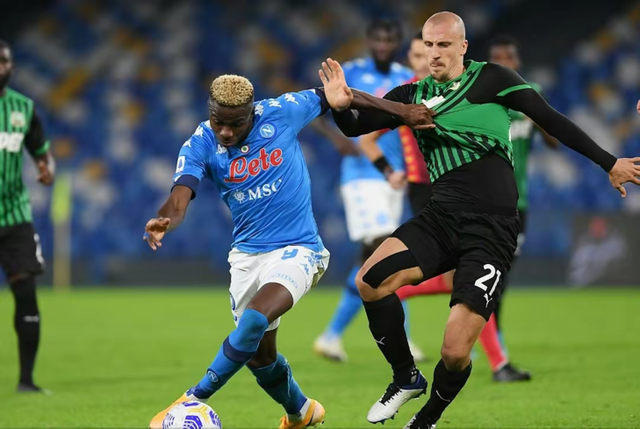 宝威体育APP-法兰克福客场大破对手，豪取三分！