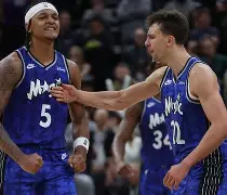 阿贾克斯展现实力，横扫对手晋级顺利的简单介绍